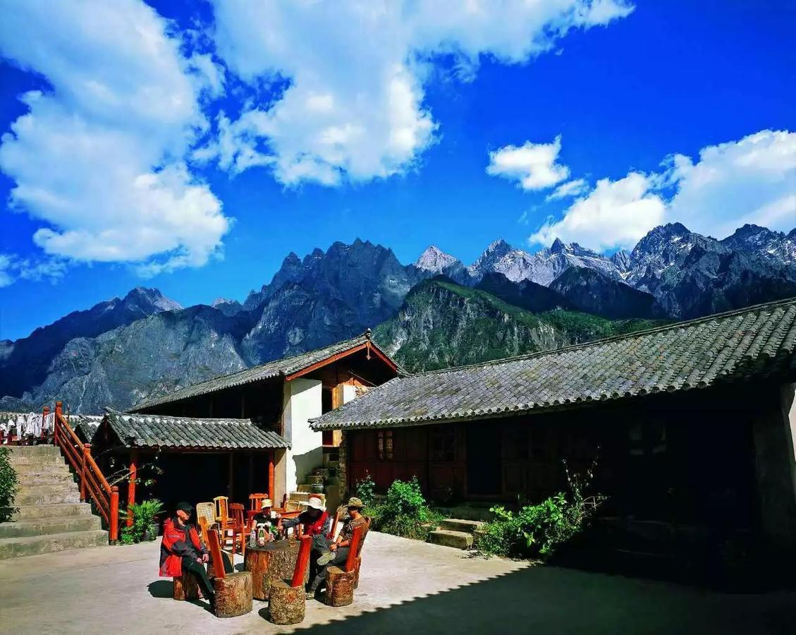 Tiger Leaping Gorge Tea Horse Gasthaus Шангрі-Ла Екстер'єр фото